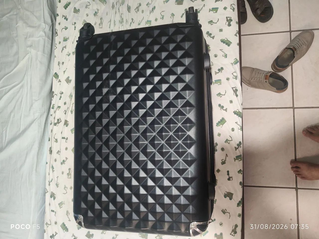 Mala para viagem preta R$:300,00 - Foto 4