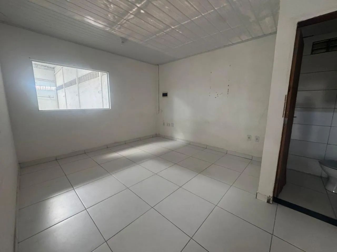 ALUGO GALPÃO COM 2 ESCRITÓRIOS PRÓX DA VIA EXPRESA. - Foto 4