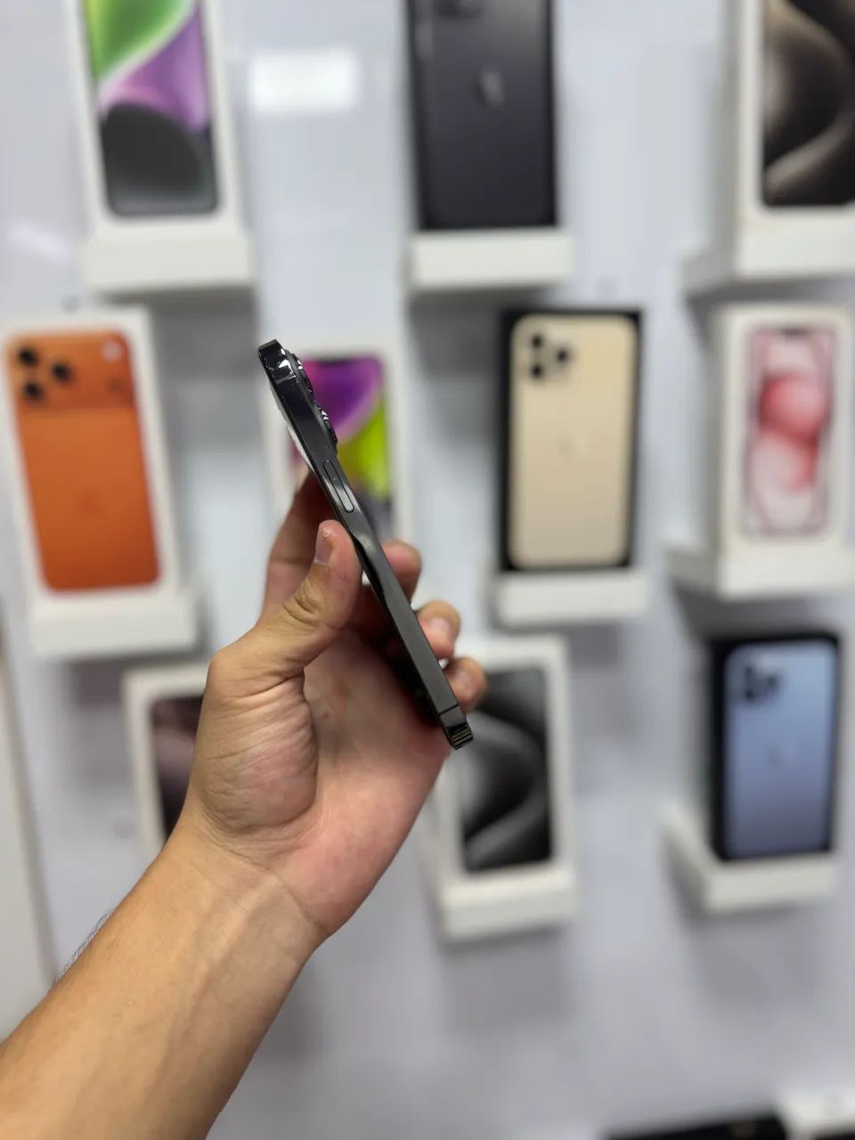 IPHONE 13 PRO - Foto 2