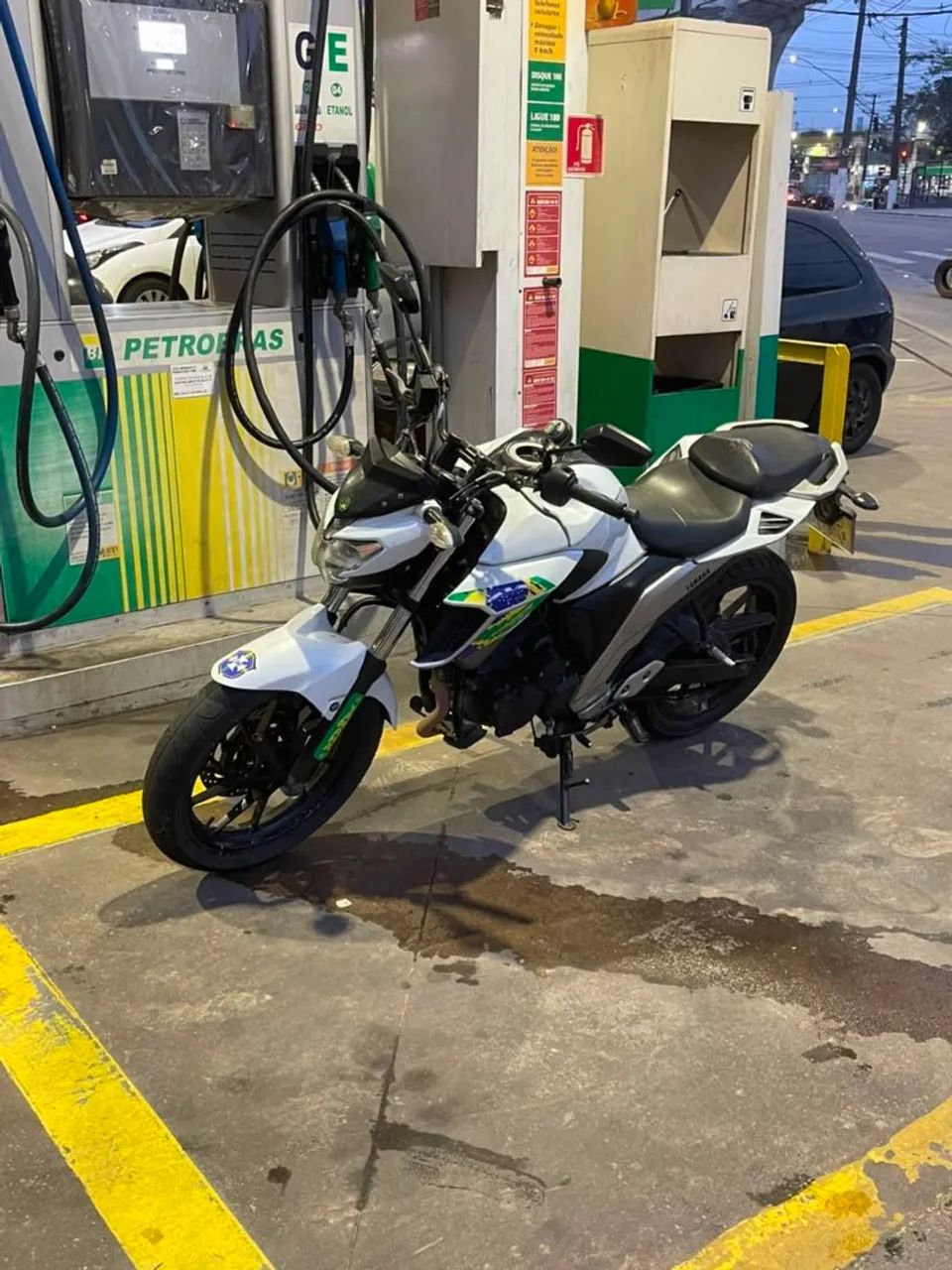 Fazer 250cc ano 2019 - Foto 2