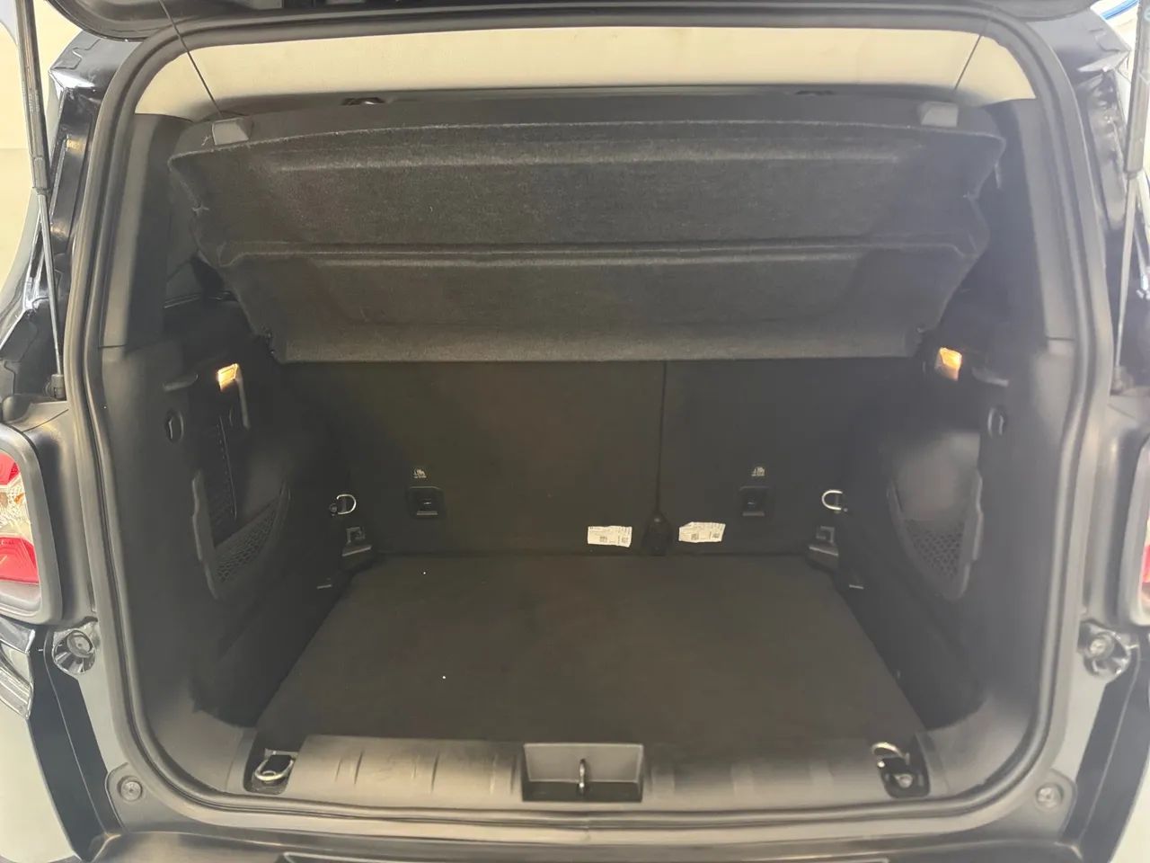 Jeep Renegade 1.8 4x2 Flex 16V Aut., foto 8 de 14