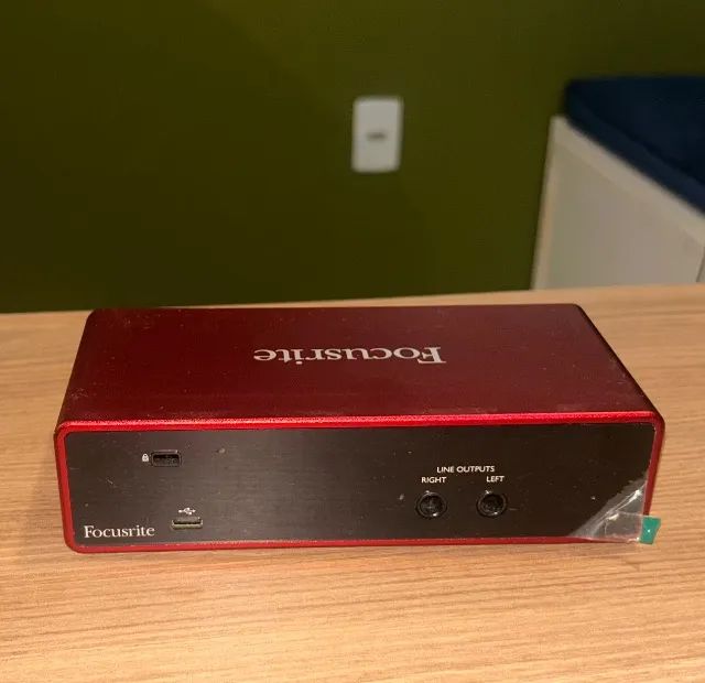 Interface de Áudio Focusrite Scarlett 2i2 3ª Geração - Foto 3