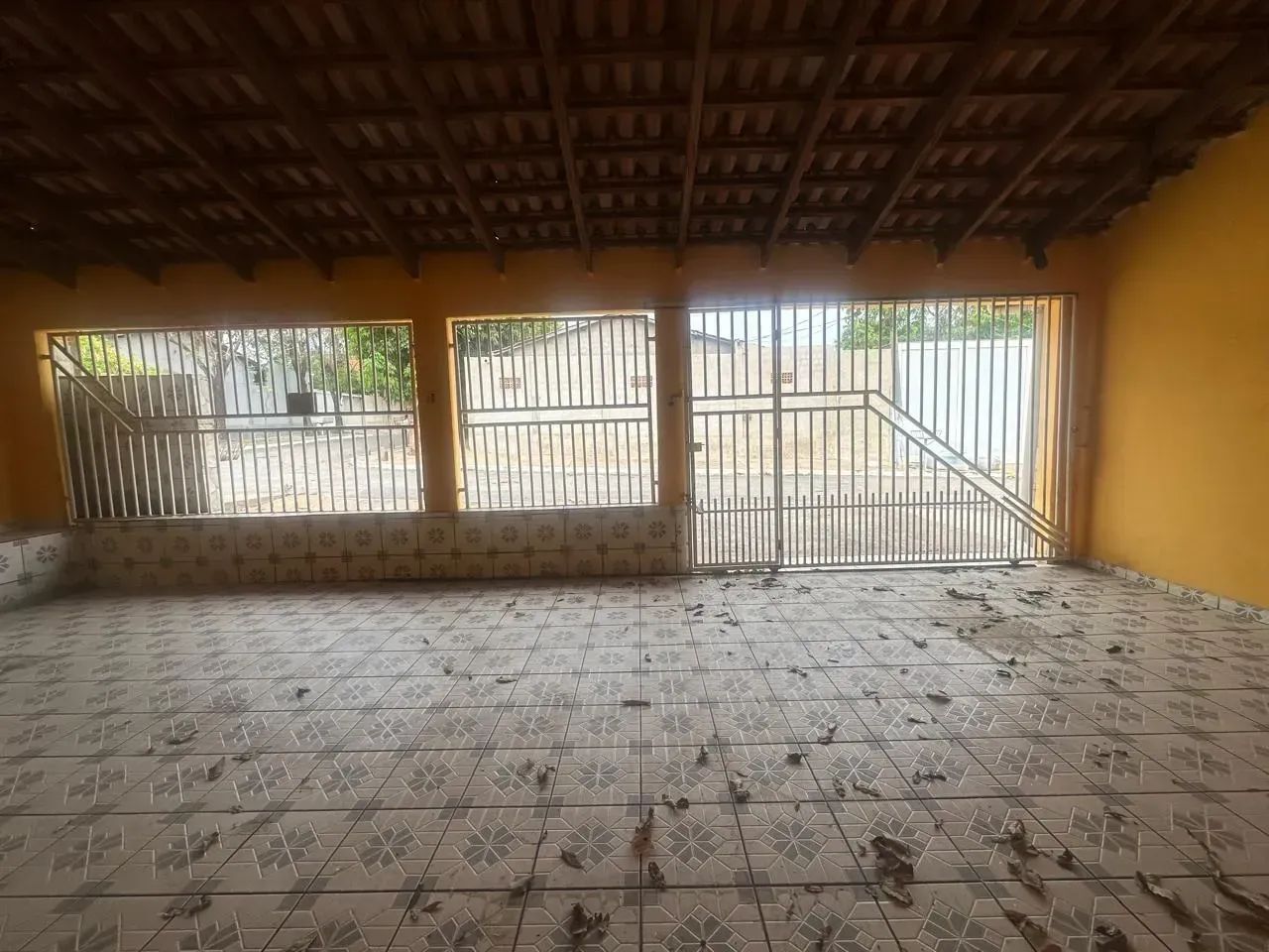 CASA À VENDA  BAIRRO JARDIM DOS IPÊS