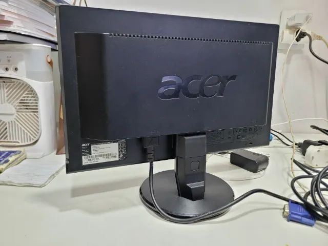 Monitor Acer 15,6" LCD VGA - Funcionando Normalmente - Foto 2