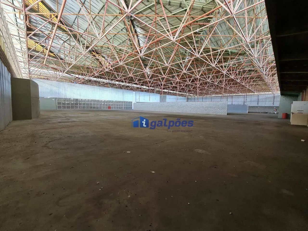 Galpão com 4.500 m² dentro de Condomínio em Paulista - PE