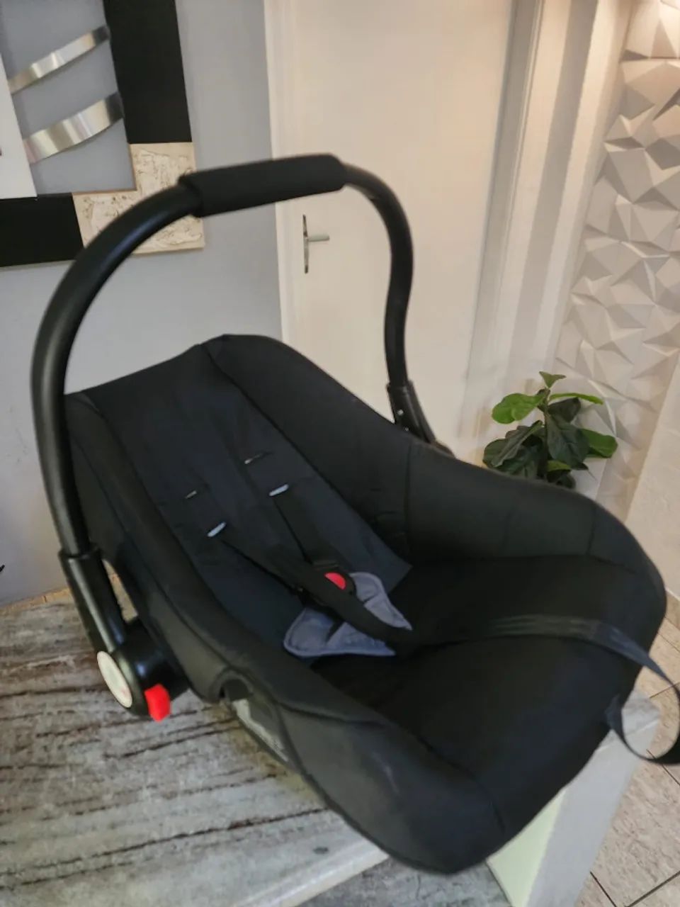 Bebê conforto Liter com alça em aço