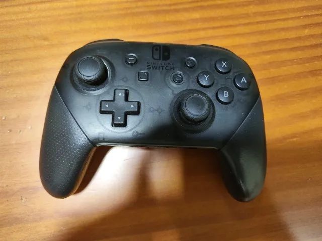 PRO CONTROLLER NINTENDO SWITCH 1 ORIGINAL USADO 