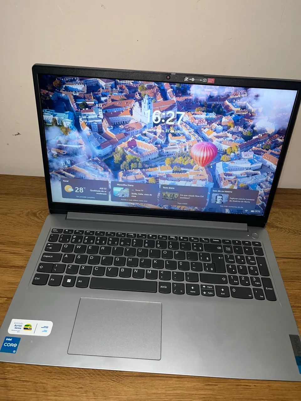 Notebook Lenovo modelo IdeaPad 1 15IAU7 - Foto 5