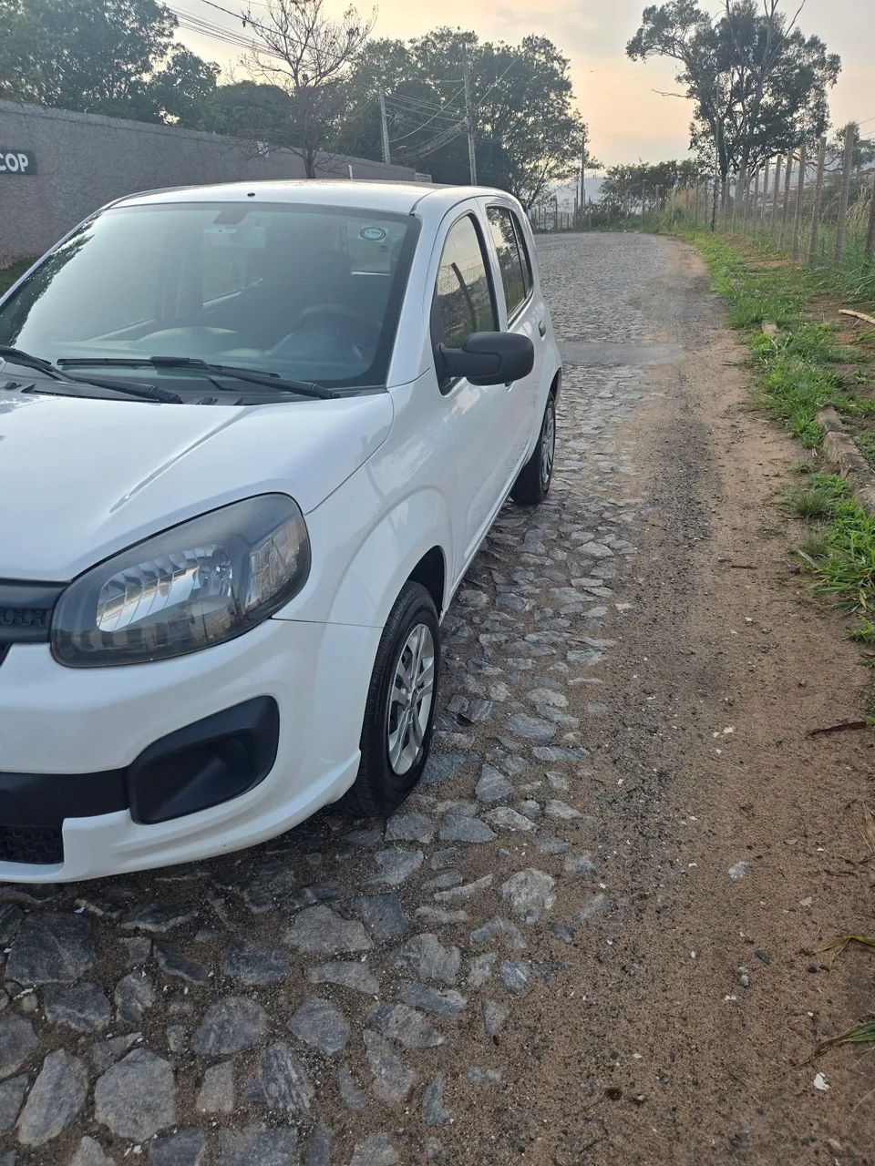 Fiat Uno DRIVE 1.0 FLEX 6V 5P 2018