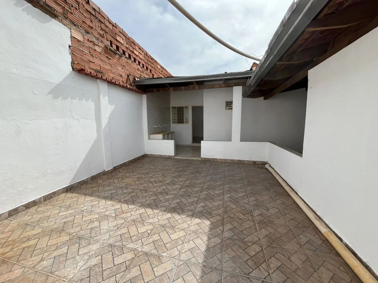 CASA COMERCIAL NA AVENIDA VILA CANÃA - Foto 5