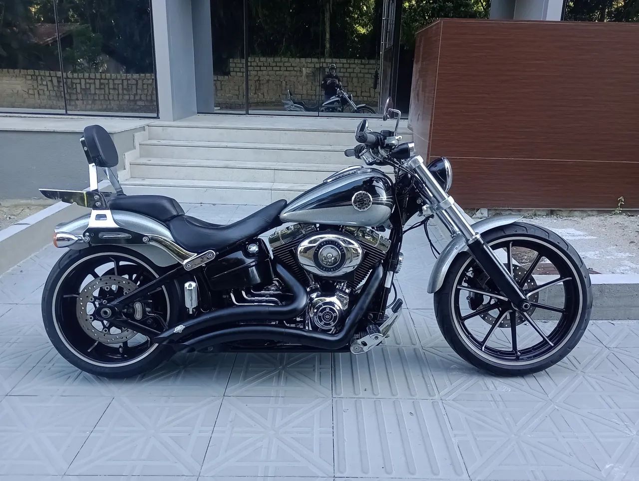 Harley Davidson Breakout 