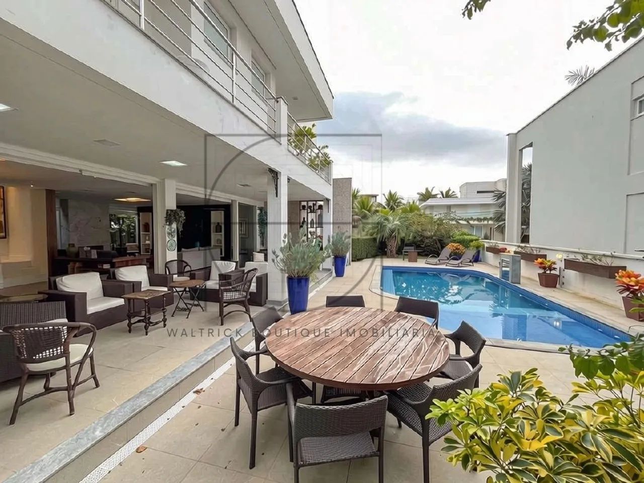 Casa à venda em Jurerê Internacional