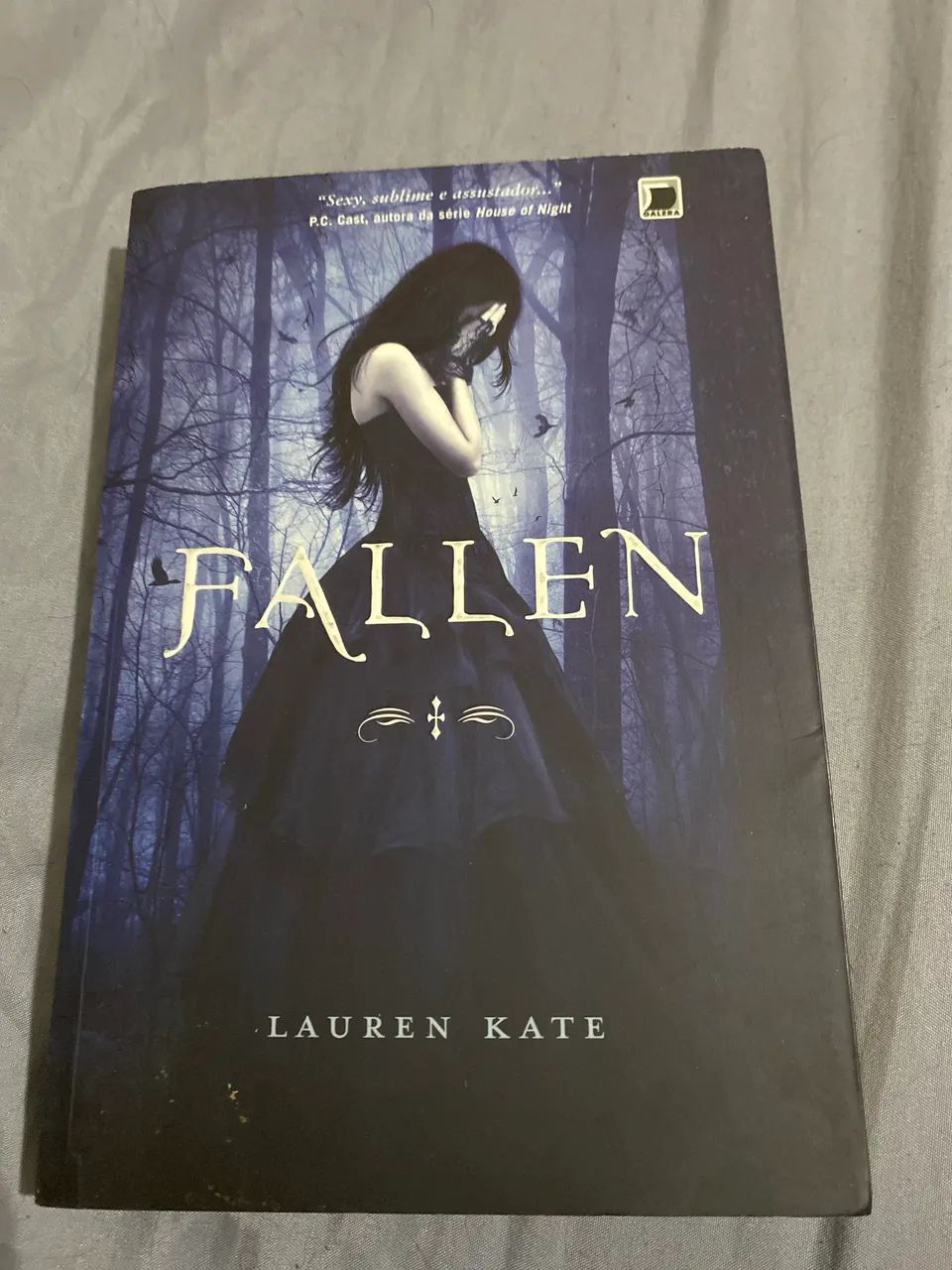 Livro Fallen - Lauren Kate 