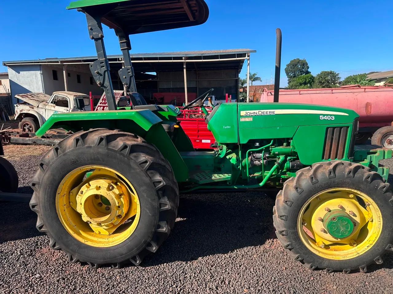 Trator Jonh Deere 5403