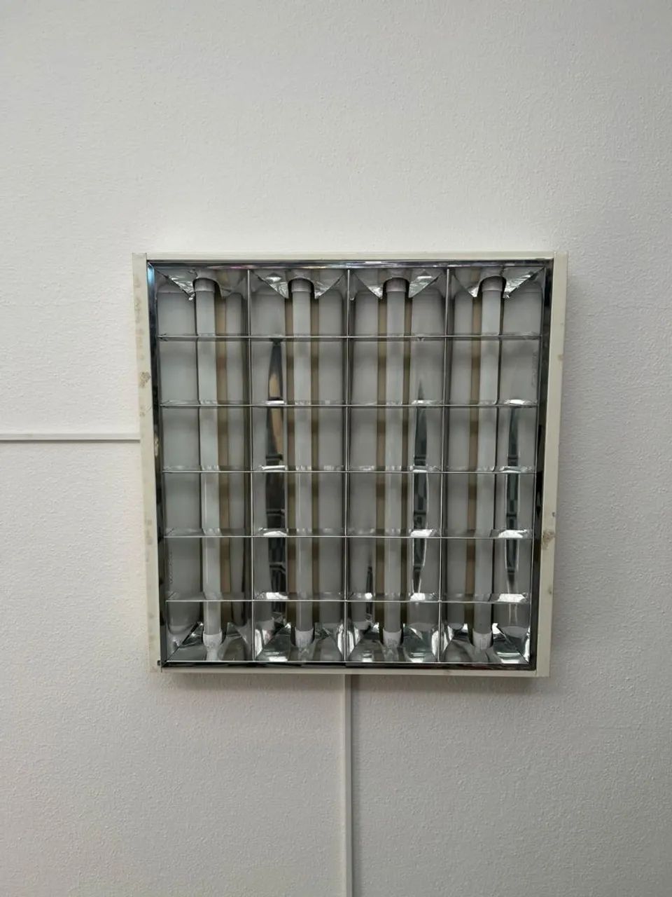 Luminária aletadas comerciais