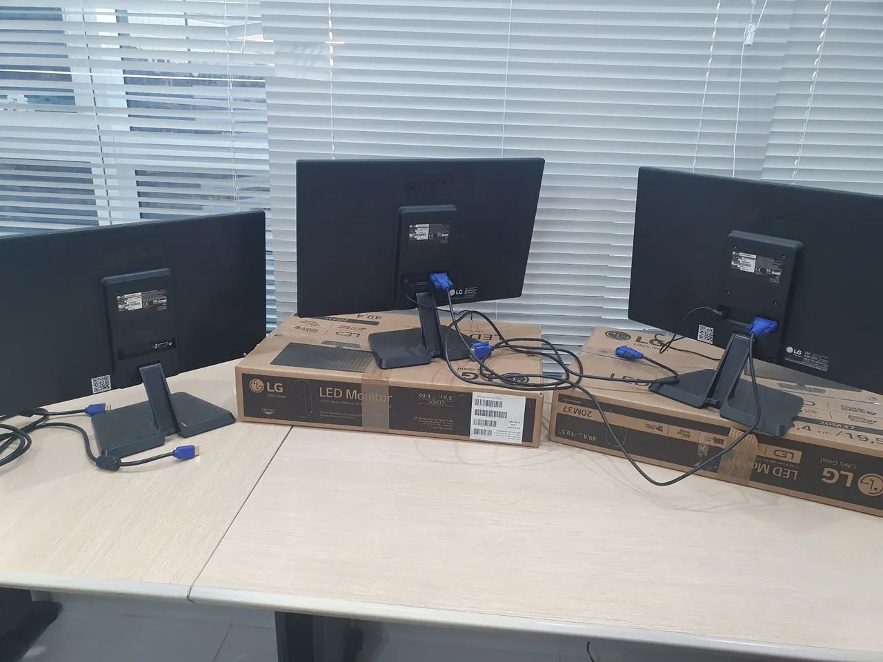 Monitor LG flatron 19,5 pol - Foto 4