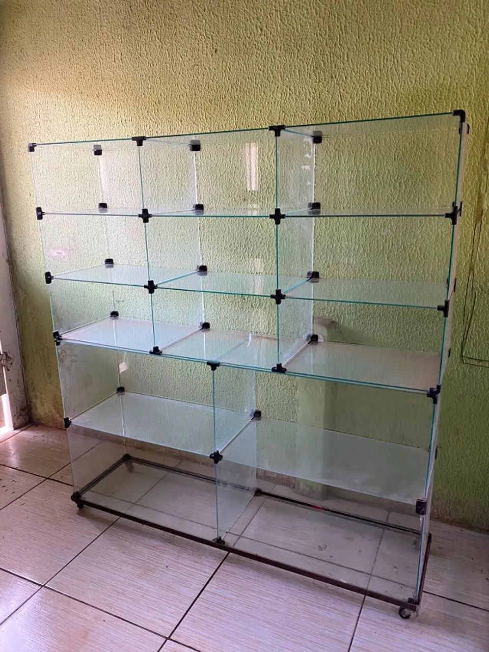 EXPOSITOR / VITRINE DE VIDRO PARA LOJA   - Foto 2