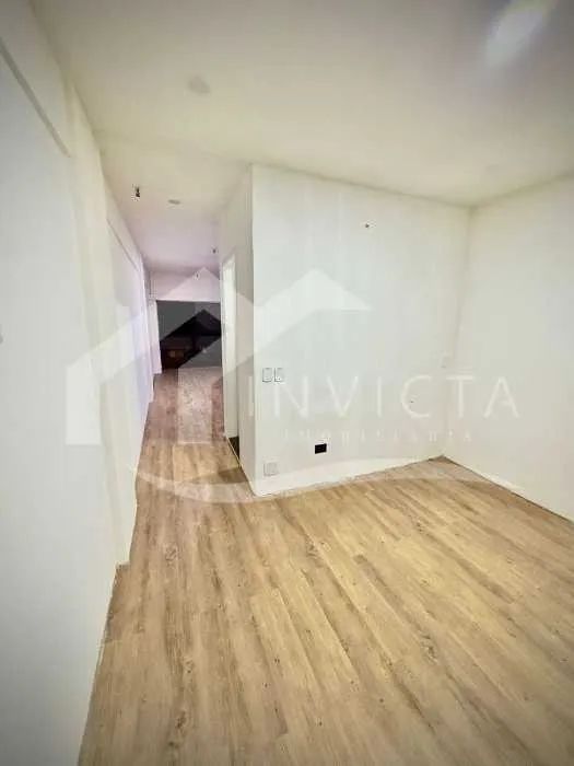 Ótima sala comercial com vaga, que será entregue reformada