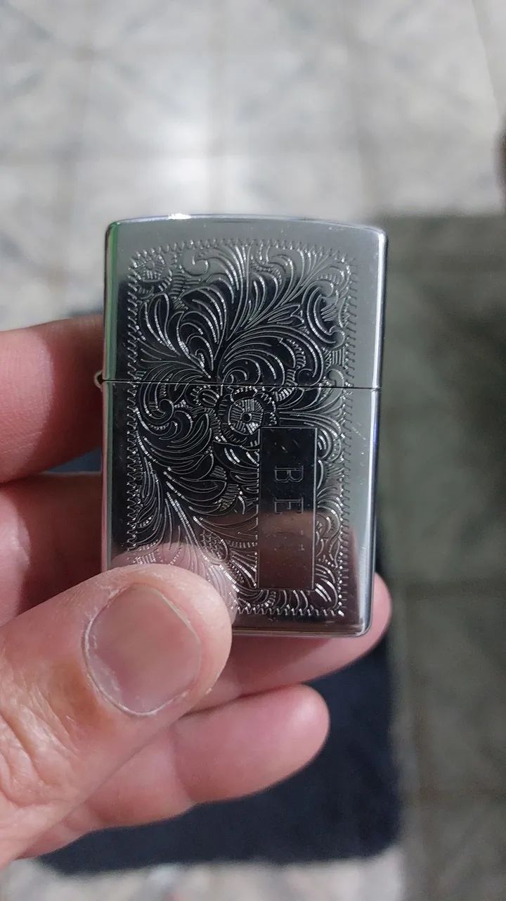Isqueiro zippo 