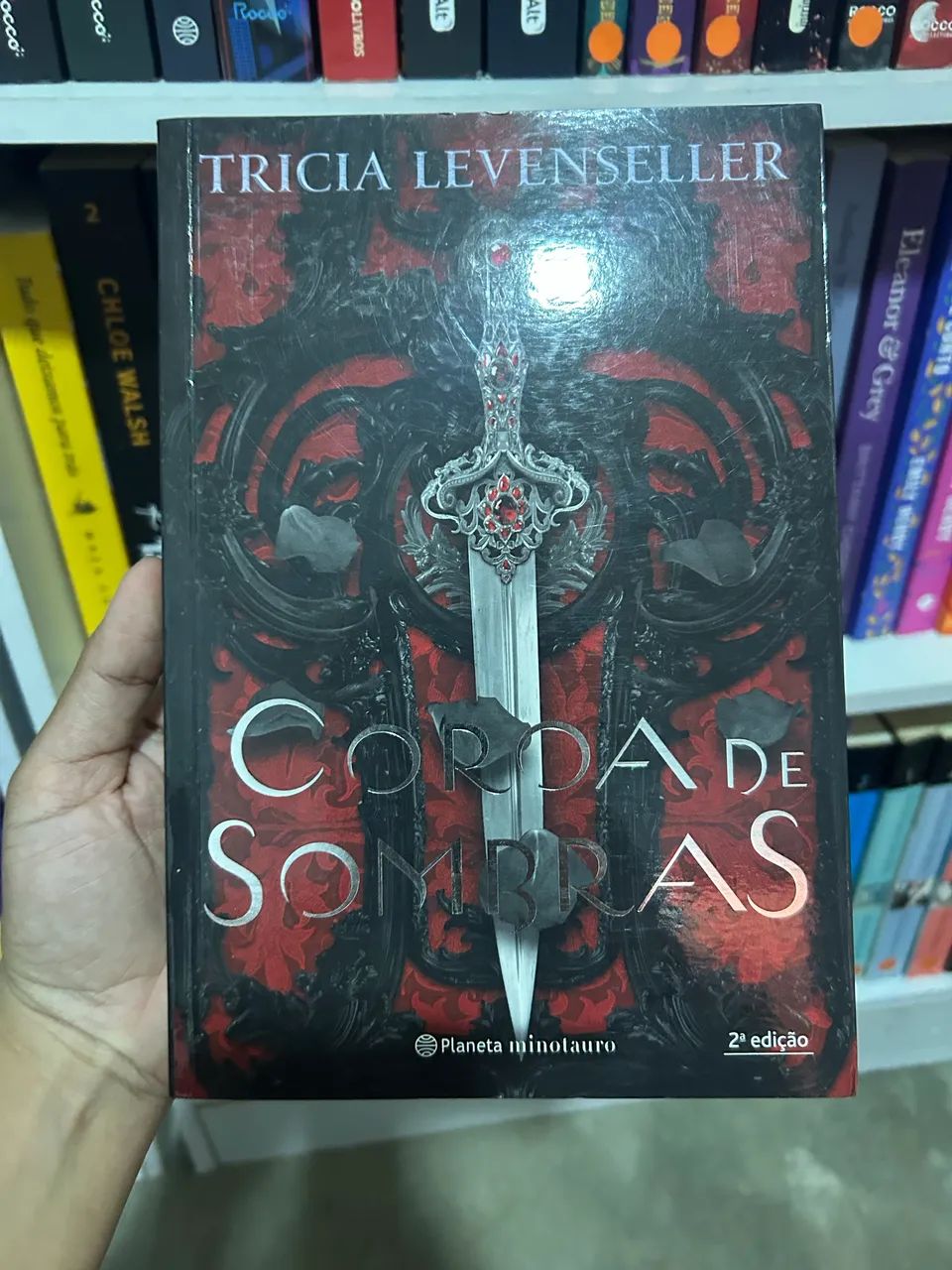 Livro Coroa de Sombras  