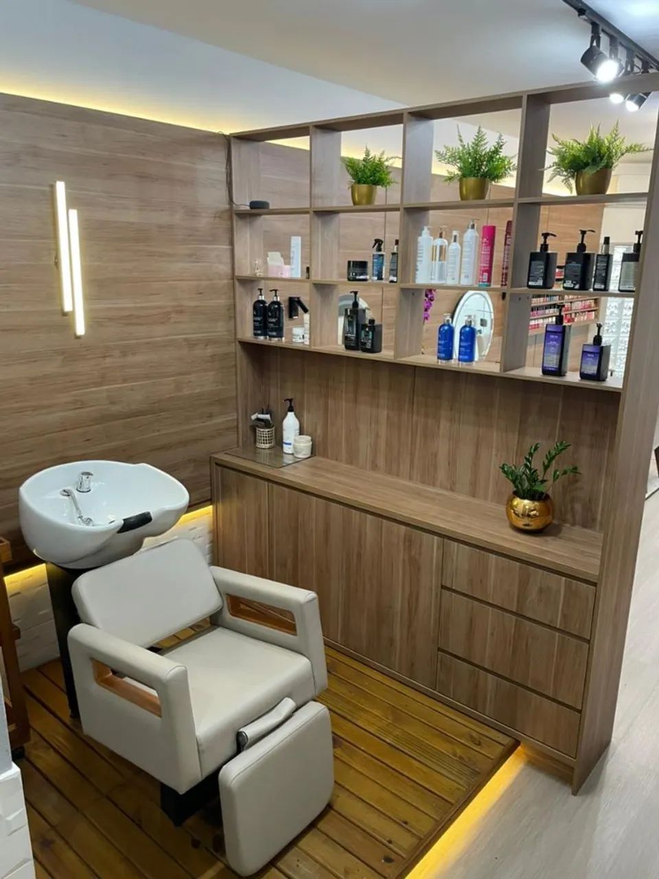 !!OPORTUNIDADE!! SALÃO PRONTO PARA TRABALHAR. CLIENTELA FORMADA E OTIMO FATURAMEMTO! - Foto 3