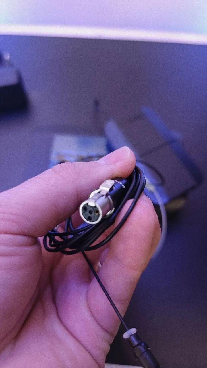 Sistema Shure BLX14 Com Headset Profissional DH5 Black - Foto 4