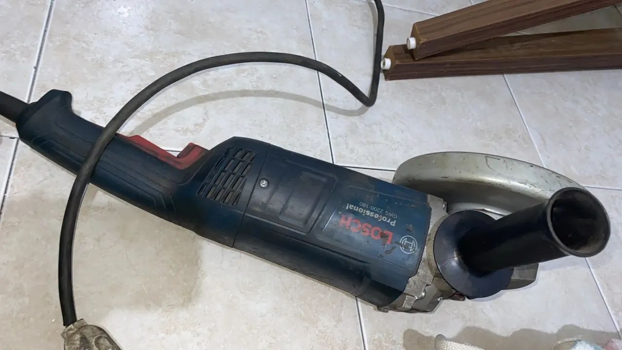Lixadeira Bosch profissional  - Foto 2