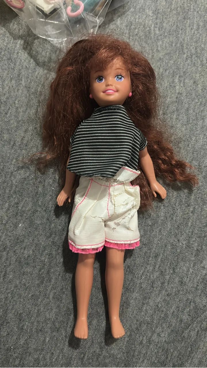 Boneca wtiney Barbie  - Foto 2