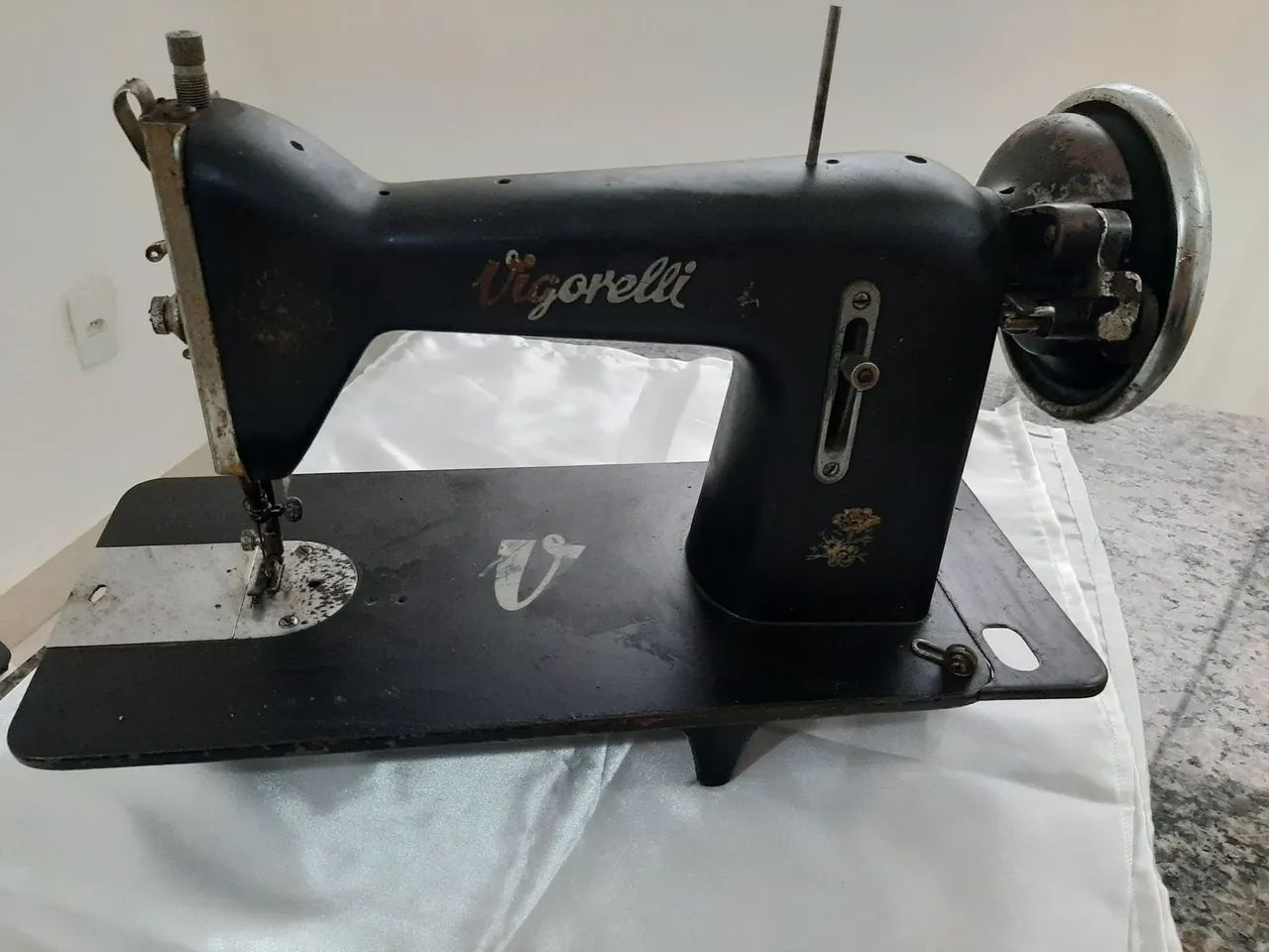 Máquina de costura Vigorelli  - Foto 5