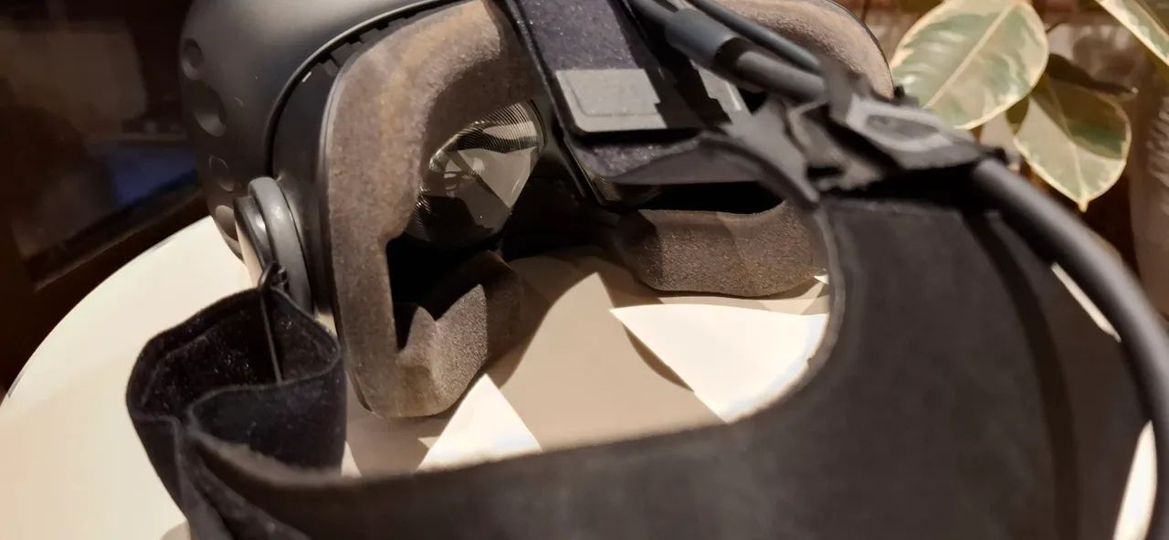 Óculos VR HTC VIVE completo com caixa e controles - Foto 3