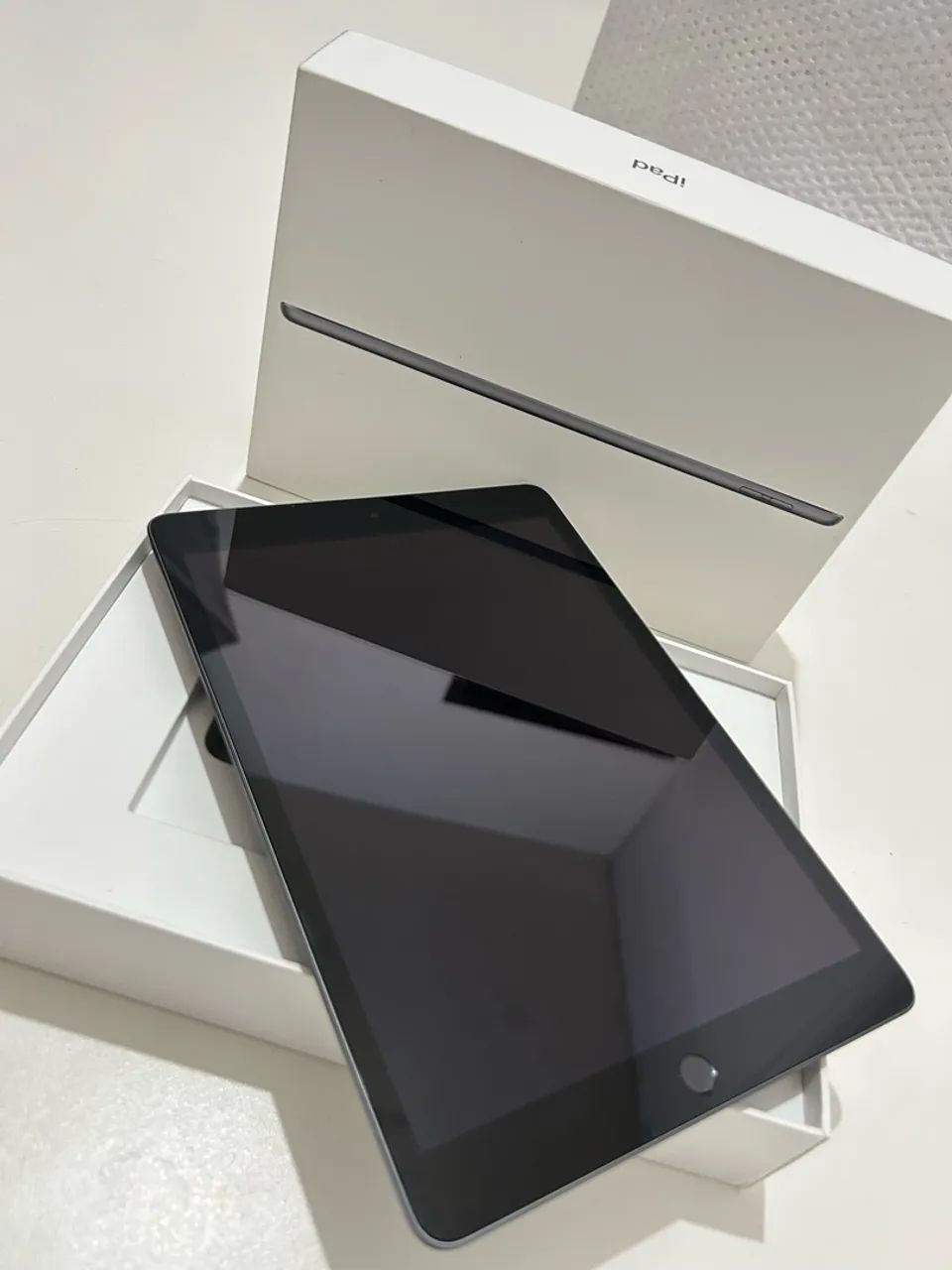 iPad 9世代 A2602 64GB ジャンク品 Apple iPad Wifi 9th Geração Cinza Espacial A2602 64gb 10.2