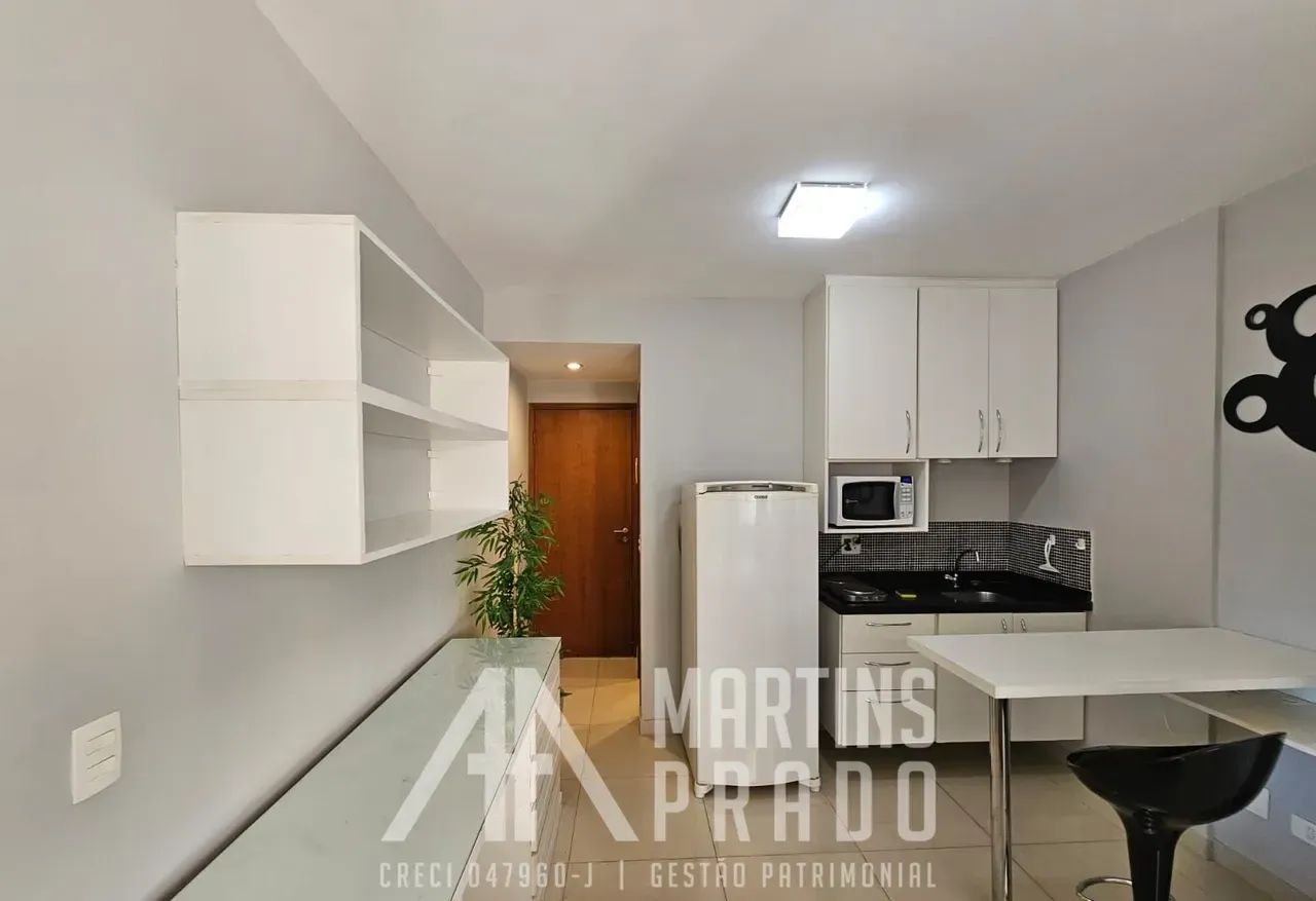 Studio mobiliado com vaga de garagem