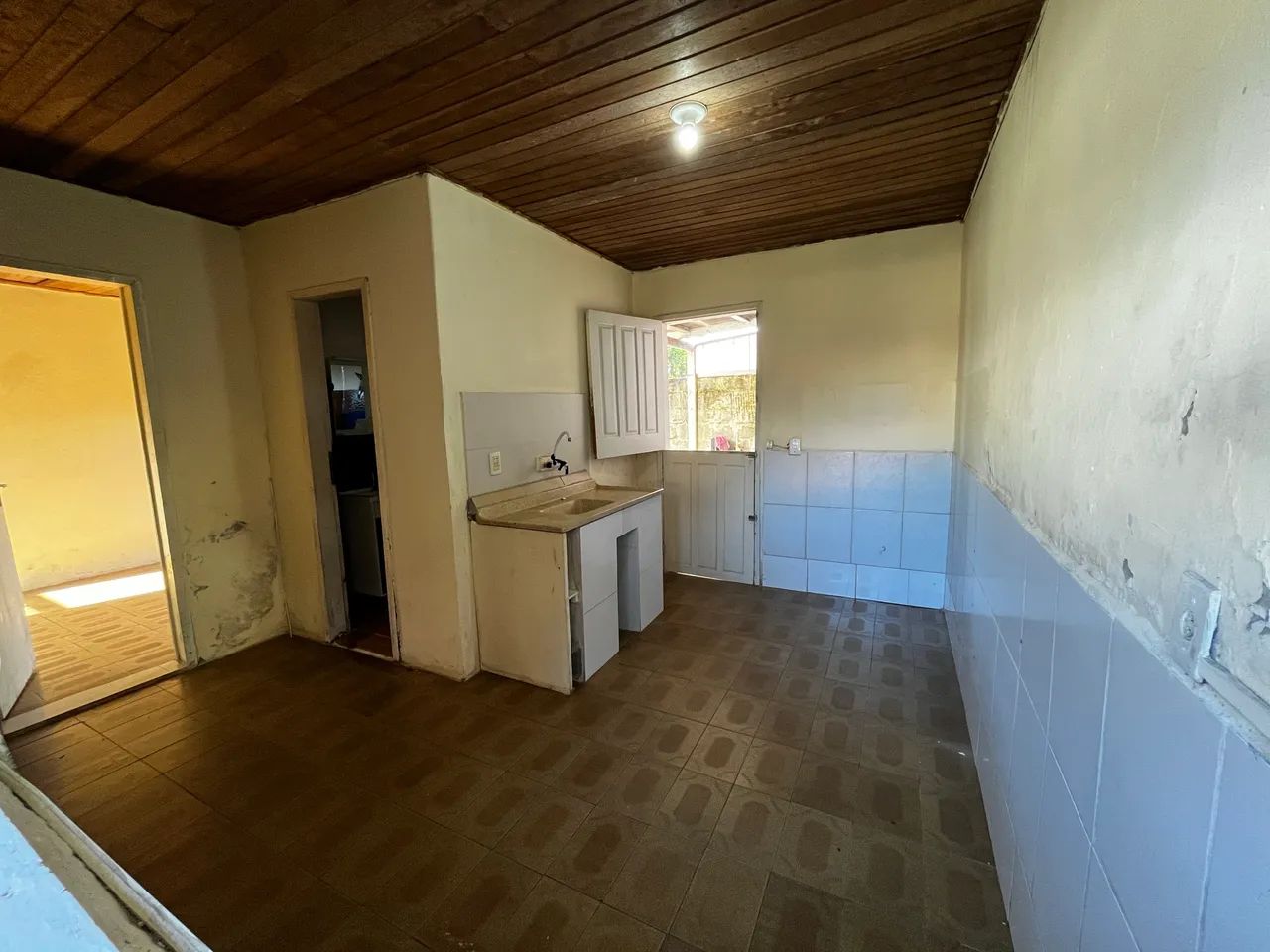 Aluguel KitNet Anual na Barra da Lagoa