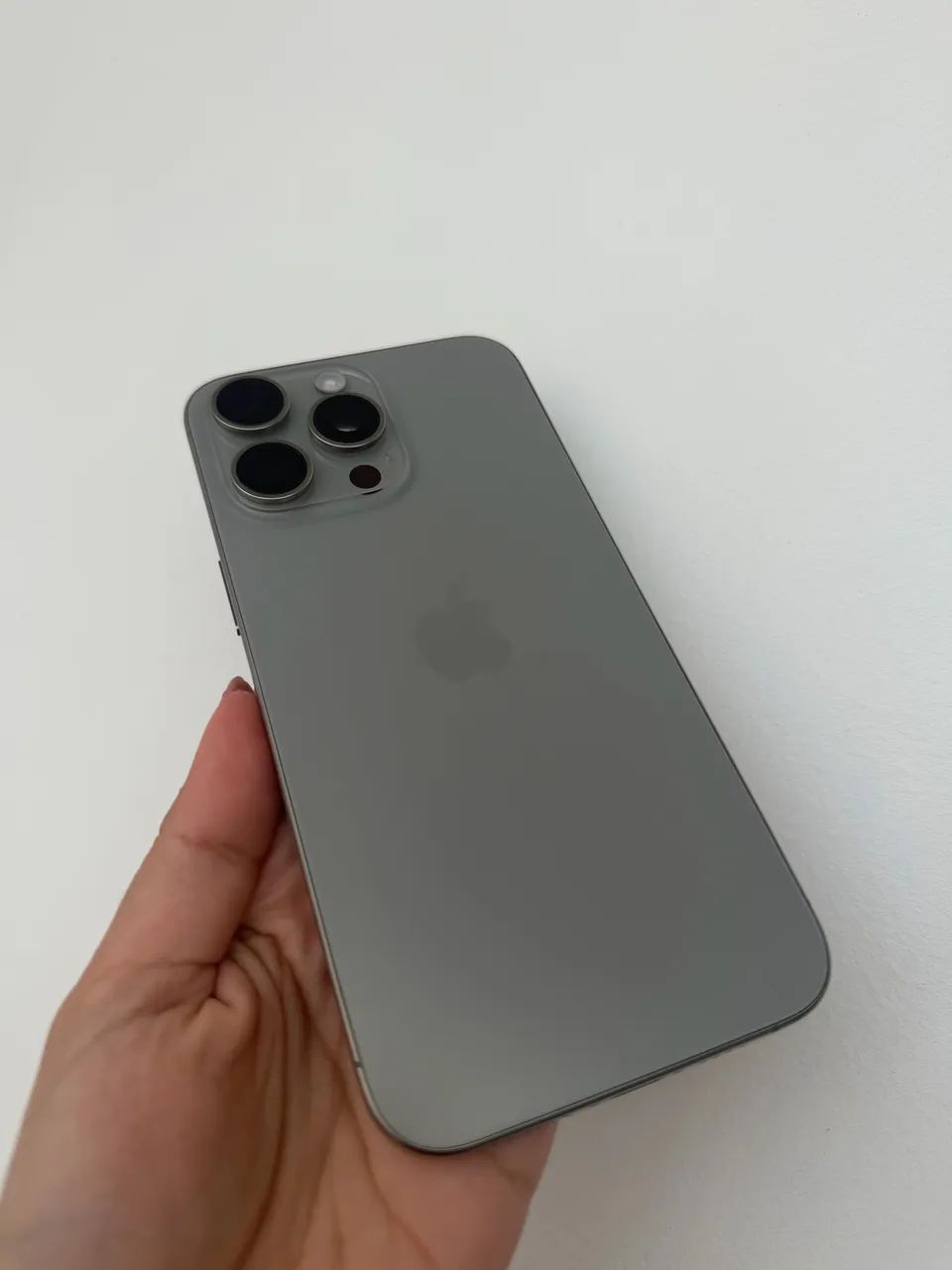 iPhone 15 Pro Max - Foto 5