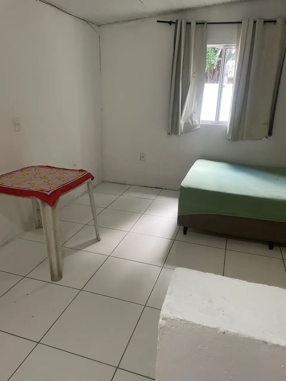 Alugo kitnet mobiliada na Trindade. - Foto 3