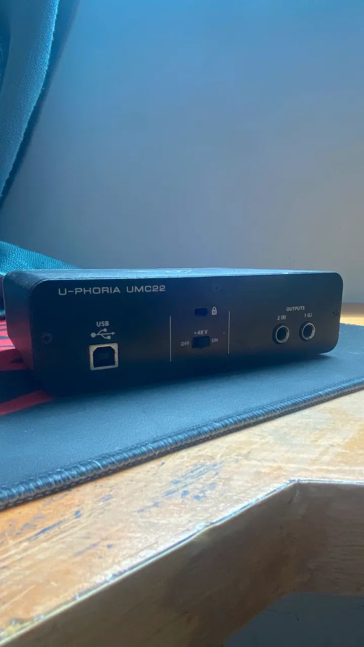 INTERFACE DE AUDIO BEHRINGER UMC22 - Foto 3