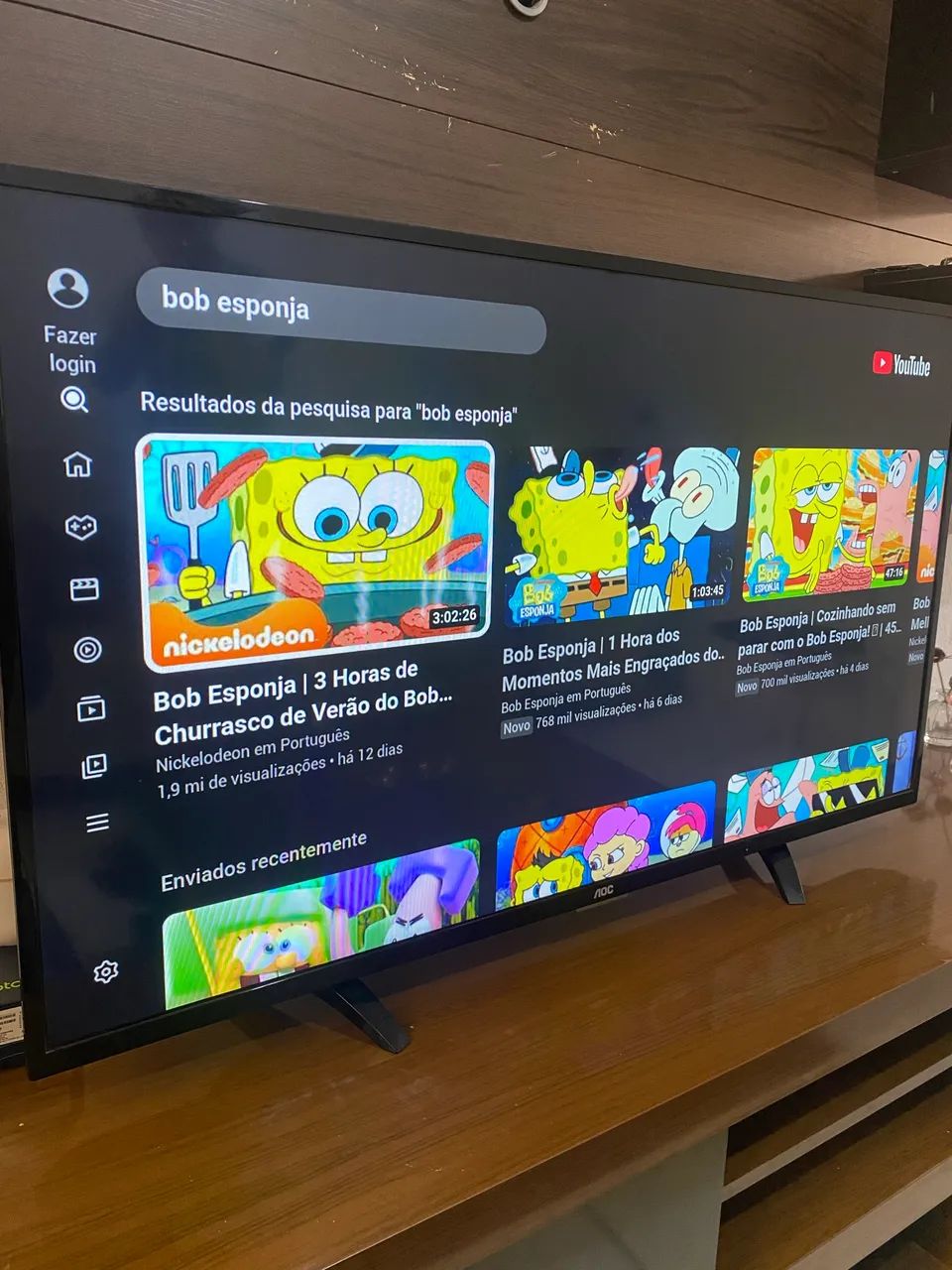 SMART TV AOC 43 polegadas muito nova acompanha controle remoto e pezinho funcionando - Foto 2