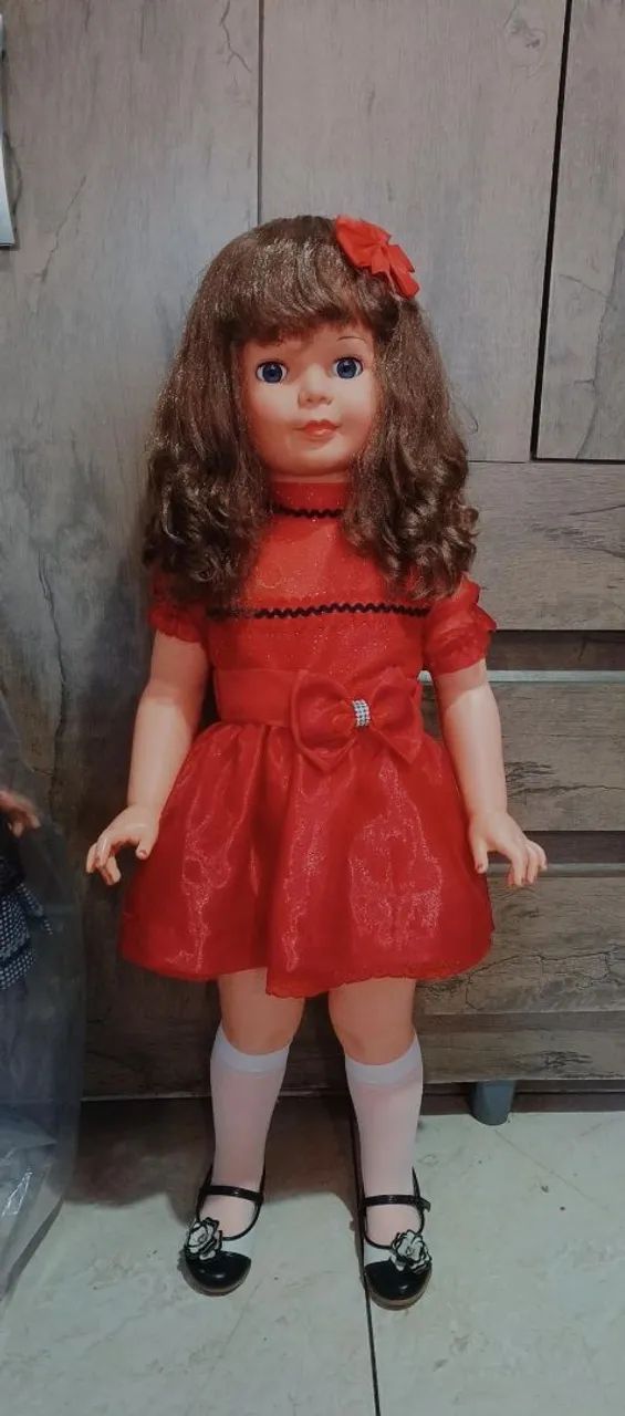 Boneca amiguinha da estrela com vestido vermelho  - Foto 4