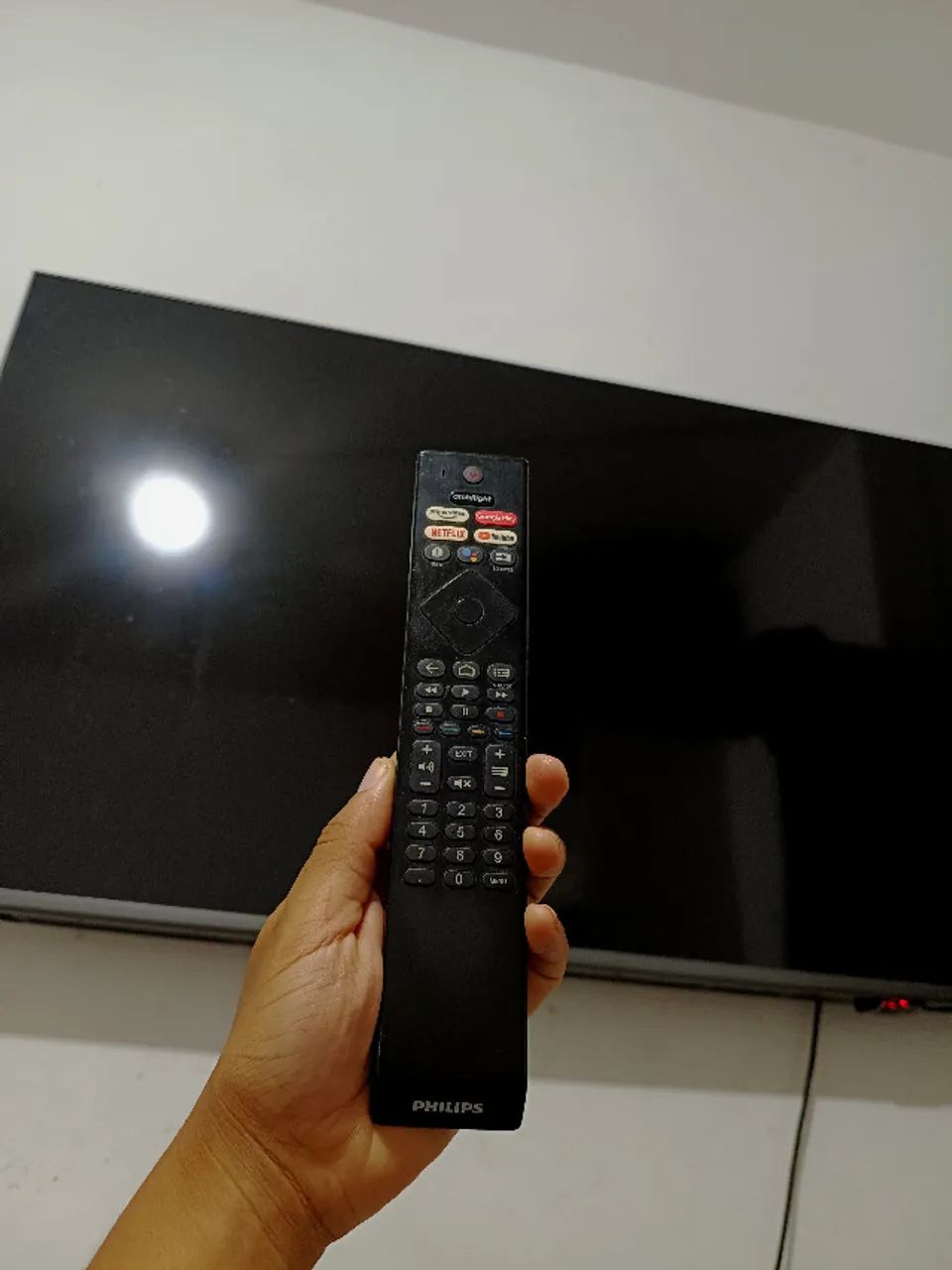 Smart TV Philips 50 polegadas 4K Ambilight 50PUG7907 com caixa - Foto 4