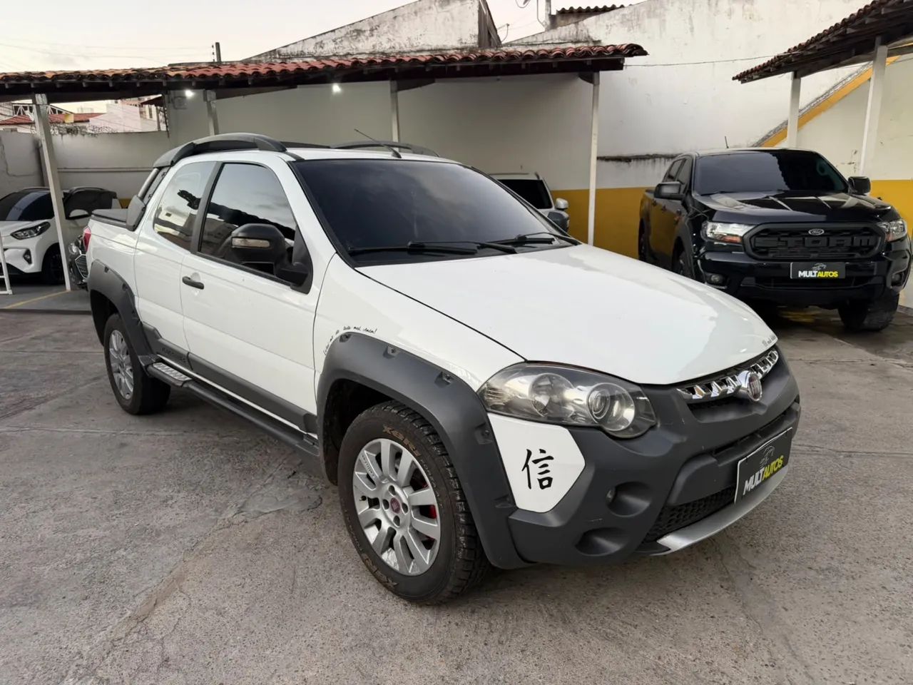 Fiat Strada Adventure1.8/ 1.8 Locker Flex CD 2015 - Foto 5