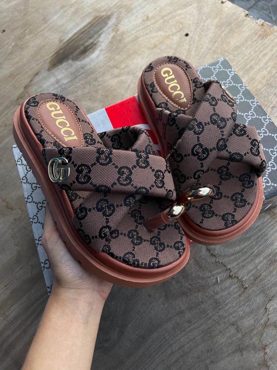 Sandália Gucci - Foto 2