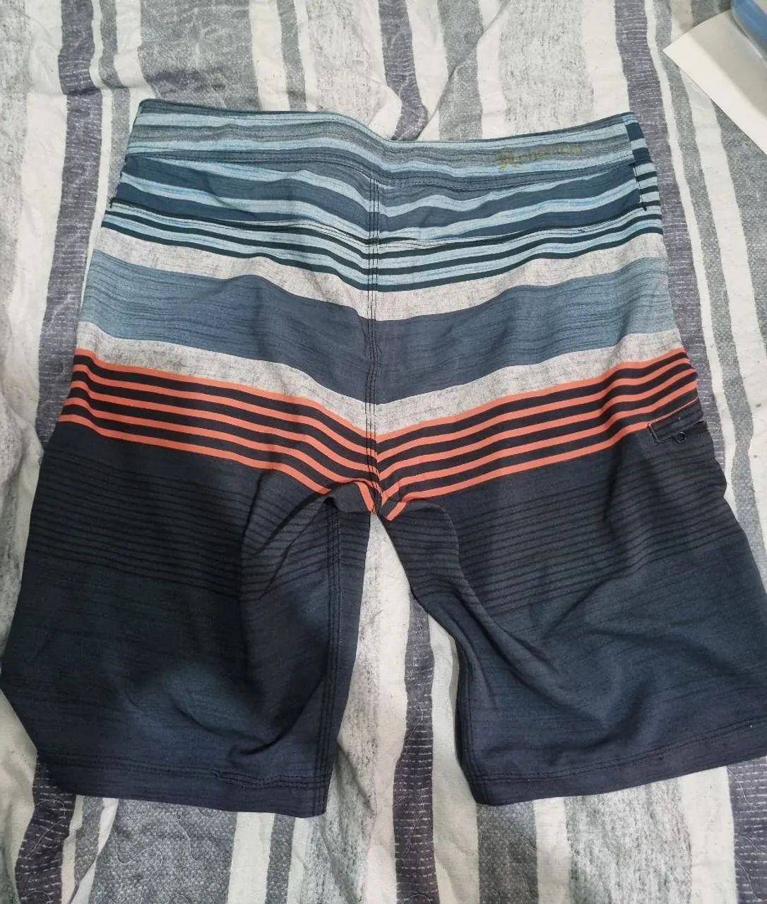 Bermuda Hurley - Foto 2