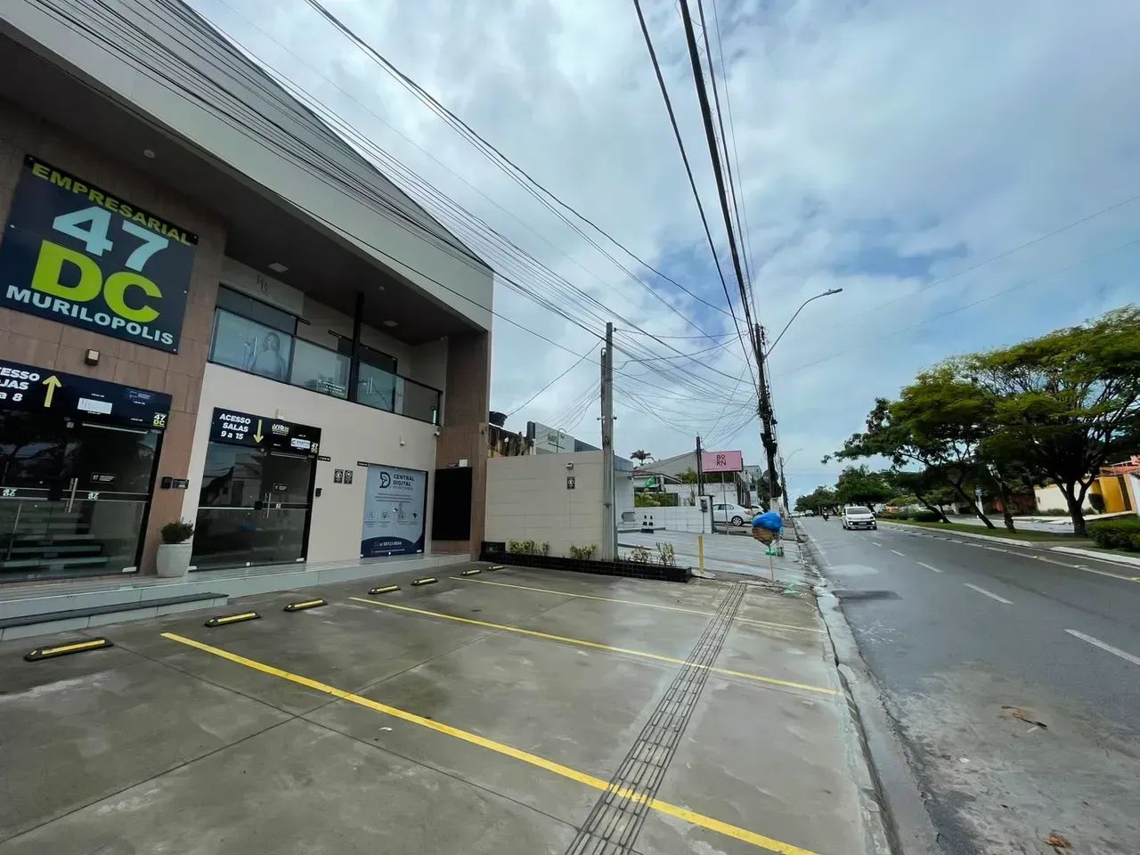 Alugo sala comercial com AR Condicionado na serraria - Foto 3