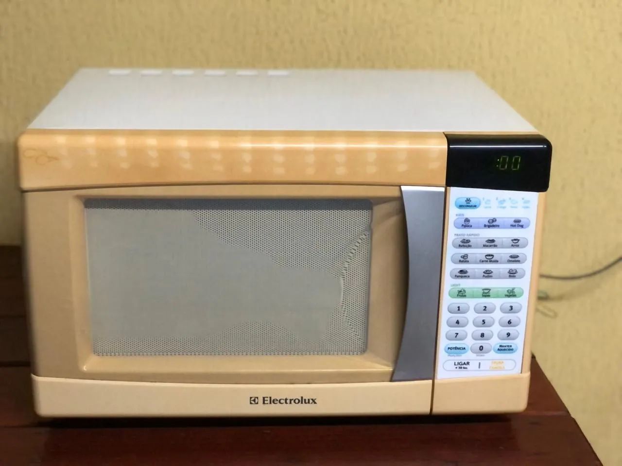 Microondas Eletrolux 28 litros 