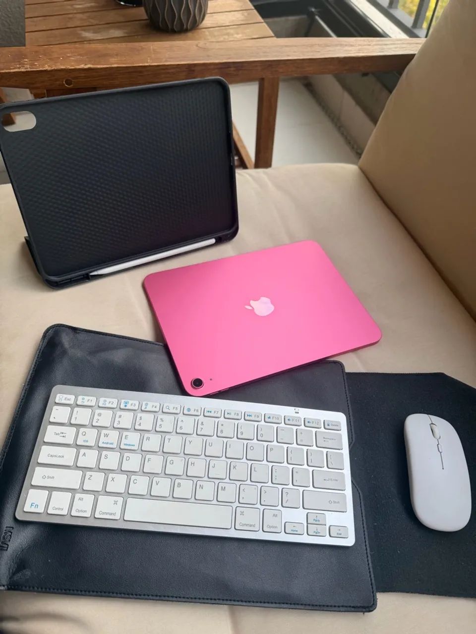 iPad a16 novíssimo com caneta teclado e mouse - Foto 2