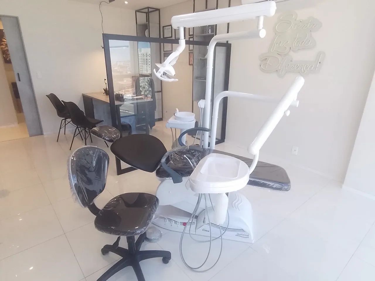Equipamentos Odontológicos: Cadeira, Compressor, Bomba e Ultrassom