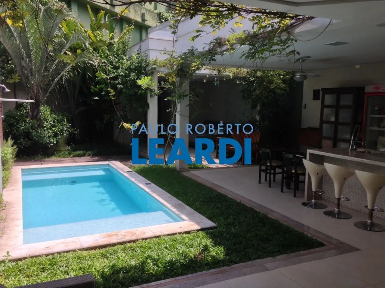 CASA EM CONDOMÍNIO - CIDADE JARDIM - SP