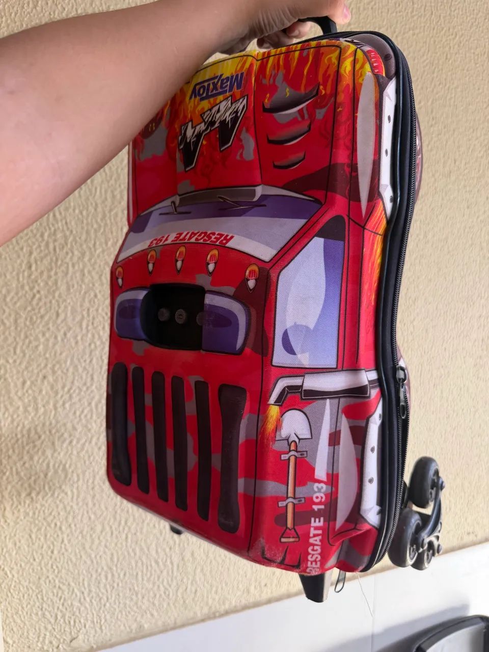 Mochila infantil semi nova - Foto 2