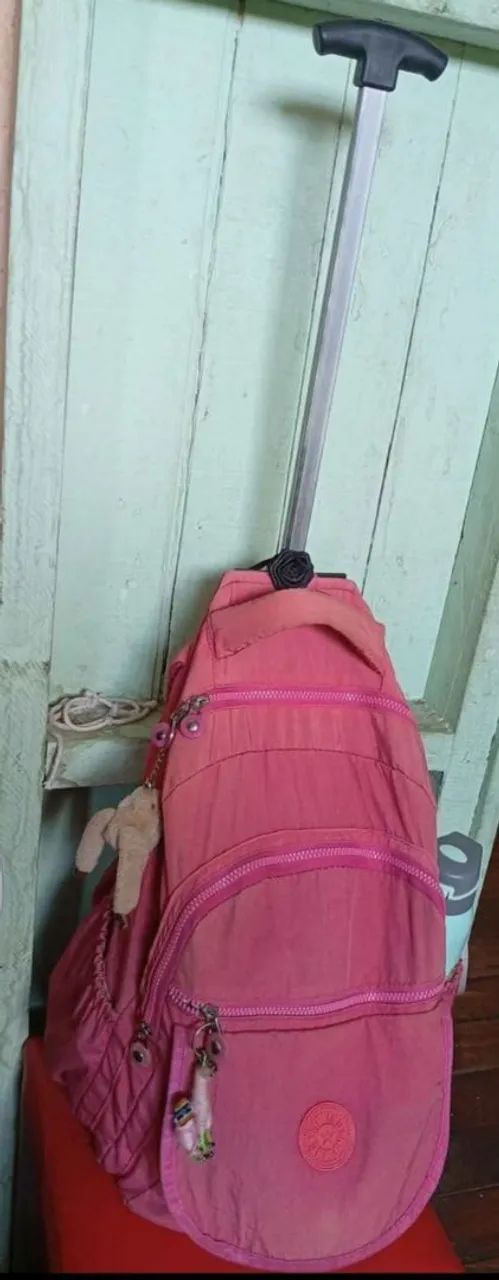 Bolsa de rodinha rosa, aceito por 105 R$ - Foto 5