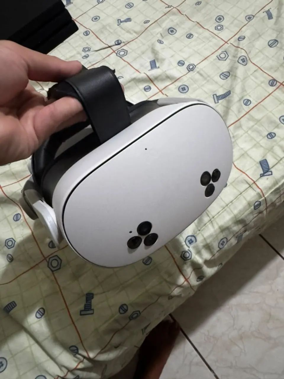 OCULOS VR QUEST 3S com suporte e bateria extra - Foto 4